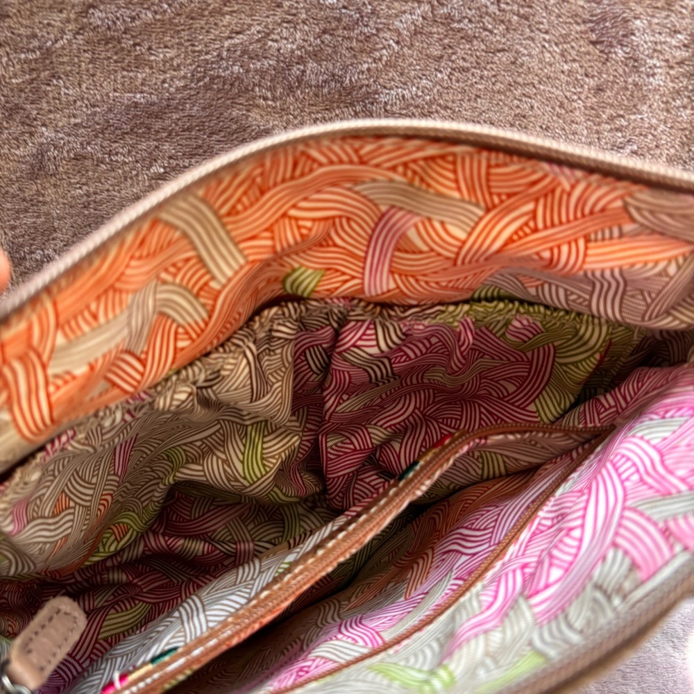 The Sak Tan Leather Embossed Floral Mandala Crossbody Bag Happy & Free Lining - Picture 9 of 11